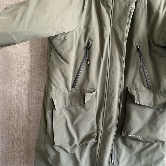 Jacket - Picture 6 of 9